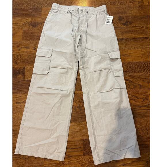 Pacsun Women’s Mid Rise Puddle Cargo Pants Bone, Sz Medium NWT (Imperfection) - Picture 1 of 6